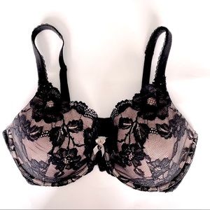 Victoria secret padded bra.